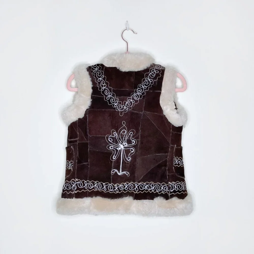 ⚡️SOLD⚡️ VINTAGE 70s afghan boho folk art shearling vest - size xxs - Picture 3 of 6